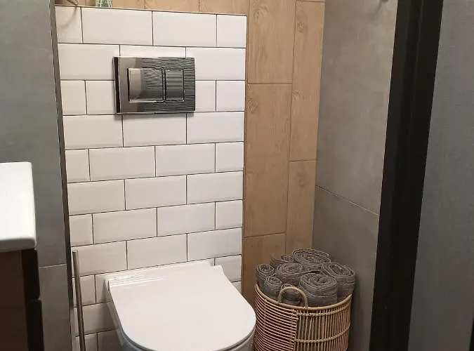 Wroclove Airport Loft Appartement *