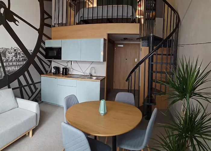 Wroclove Airport Loft Apartment *